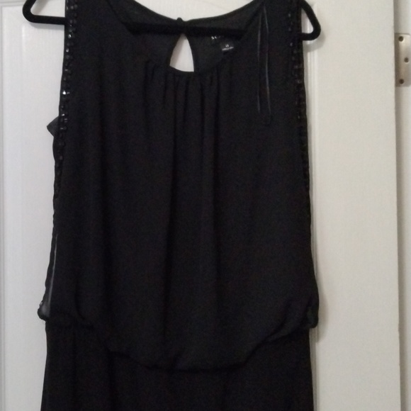 Formal black sleeveless dress - Picture 3 of 4